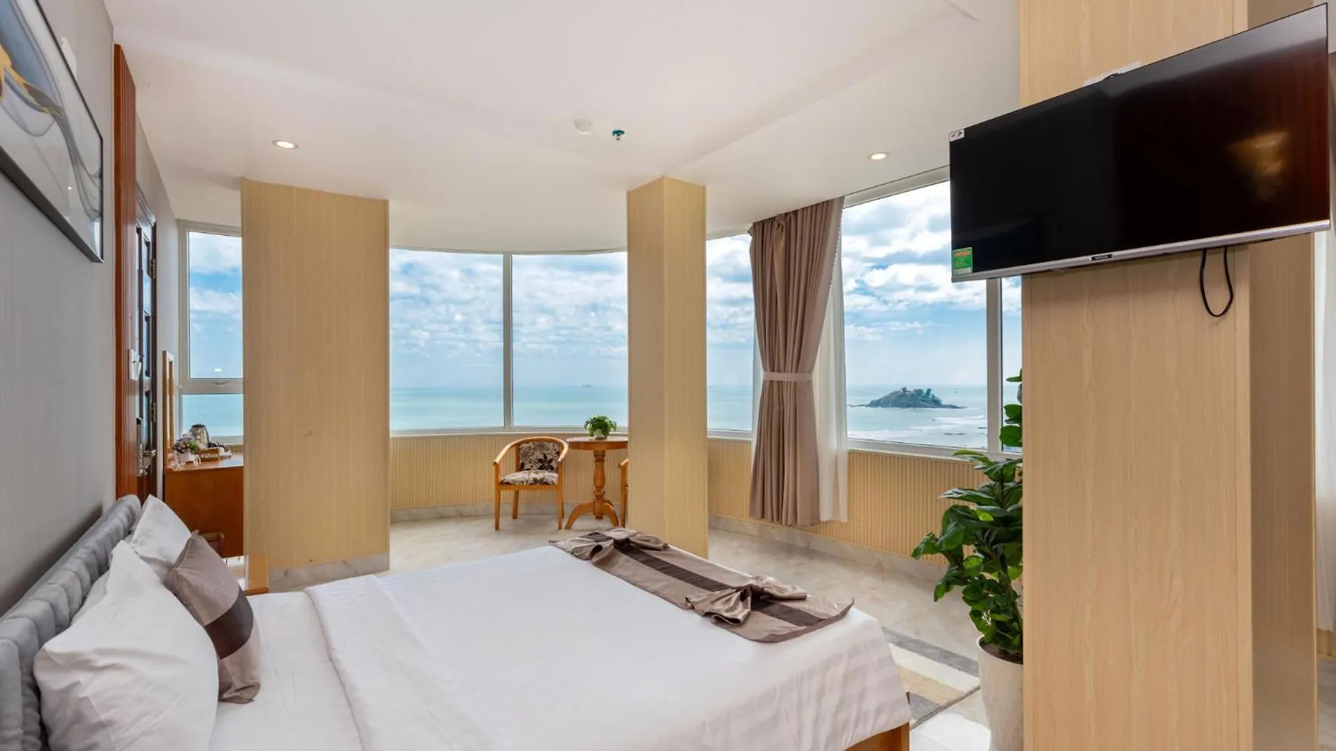 Ngoc Hanh Beach Hotel Vung Tau